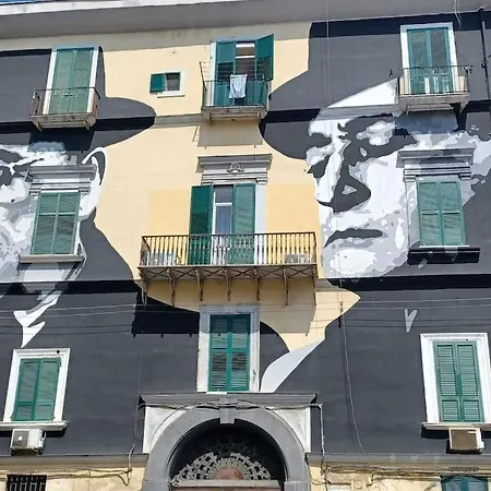 Nel Centro Di - Clorinda House *